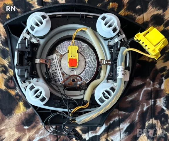 Волан за WV 2011г. с бутони., снимка 4 - Аксесоари и консумативи - 51343587