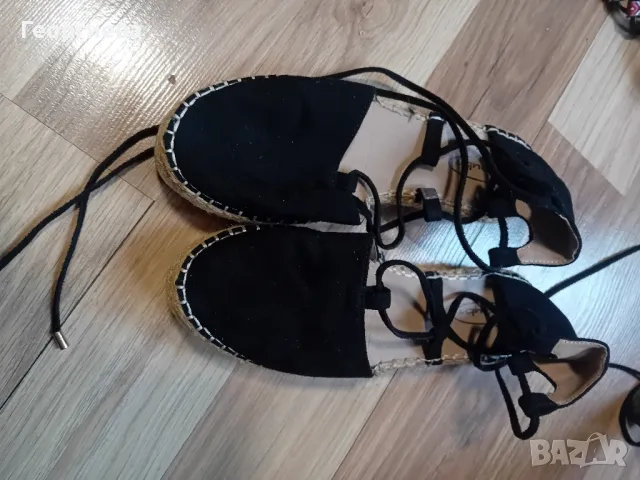 Дамски обувки, снимка 2 - Дамски ежедневни обувки - 50413236