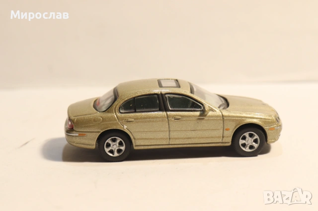 1:72 HONGWELL JAGUAR ИГРАЧКА КОЛИЧКА МОДЕЛ, снимка 5 - Колекции - 53605720