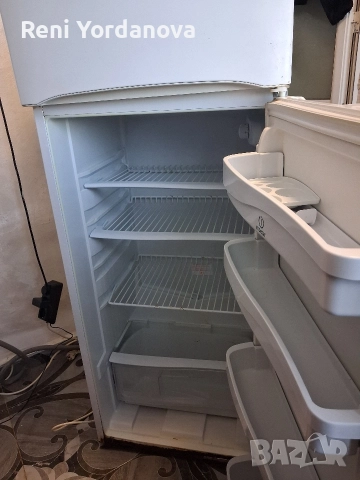 хладилник Indesit , снимка 4 - Хладилници - 52796810