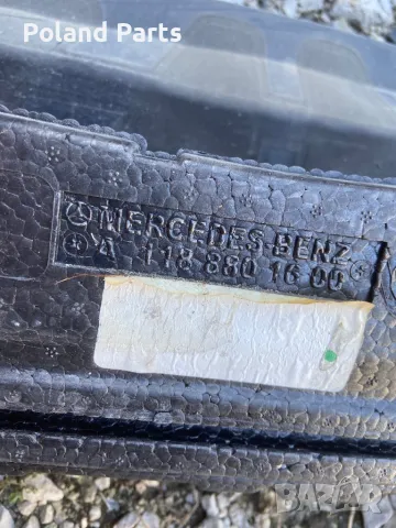 Абсорбер, въздухозаборник предна броня Мерцедес ЦЛА Ц118 Mercedes CLA C118 A 118 880 16 00 , снимка 3 - Части - 50125844