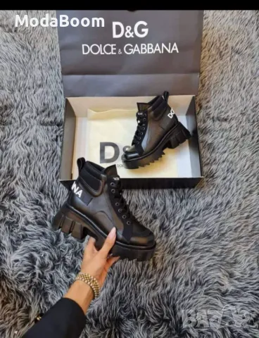 Dolce & Gabbana дамски боти 
