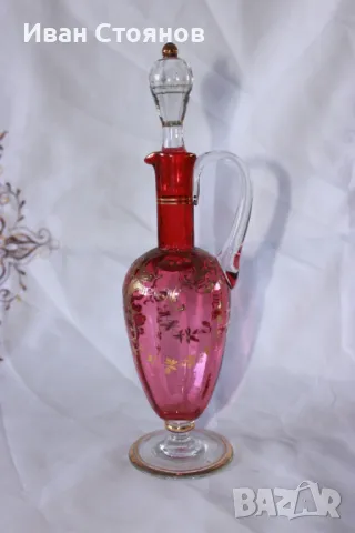 Антикварна рубинена кристална гарафа /декантер/ с позлата от 19 век в стил Bohemia
