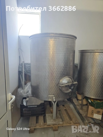 Продавам неръждаеми съдове за вино, снимка 1