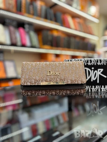 портмонета в кутия christian dior , снимка 3 - Портфейли, портмонета - 51041739
