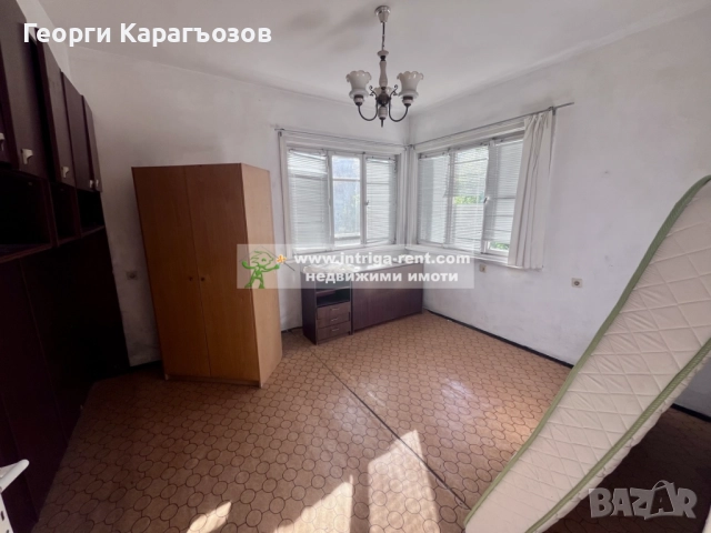 №3946 Етаж от къща със самостоятелен вход и двор | квартал Любен Каравелов, град Хасково., снимка 6 - Етаж от къща - 51720741