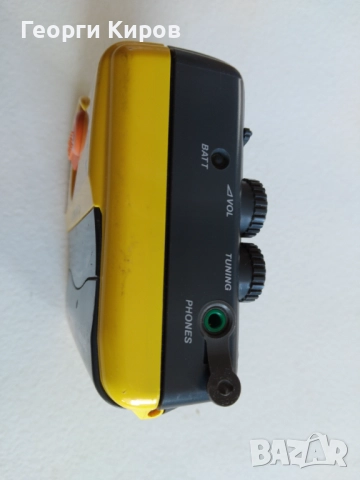 Sony Sports Walkman WM FS 393 касетофон, снимка 3 - Радиокасетофони, транзистори - 52834636