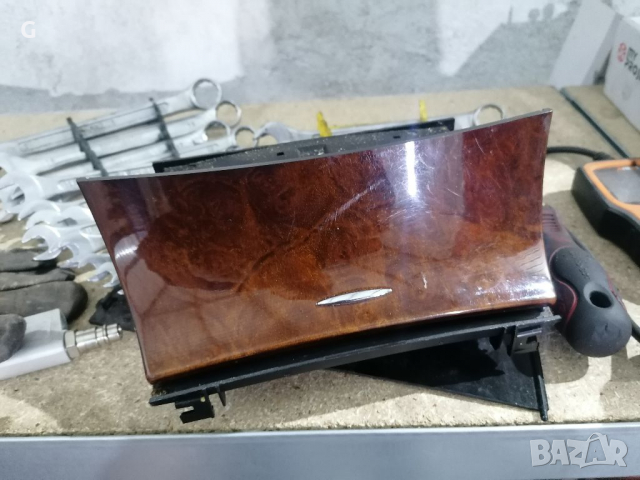 Пепелник Мерцедес W 211 E класа 