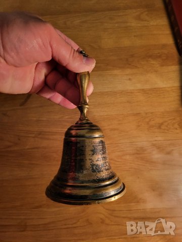 Стар масивен бронзов звънец  за повикване - силен звън, красота и декорация за вашия дом, офис, бар,, снимка 2 - Антикварни и старинни предмети - 40352674