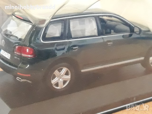 Volkswagen Touareg 1.43 V 10 TDI Green petrolium Minichamps., снимка 5 - Колекции - 40389103