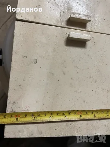 Малко шкафче, снимка 3 - Шкафове - 47479671