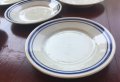 5 бр. бели порцеланови чинии със син кант, снимка 1 - Чинии - 41632233