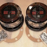 Главини 4x4 Ръчни manual Hub хъбове за ръчно превключване Nissan Pathfinder Nissan Navara , снимка 1 - Части - 44535934