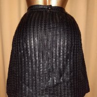 Vero Moda XL Черна кожена пола на изрязани кръгове , снимка 1 - Поли - 33945268