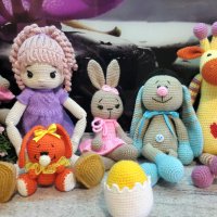 Плетена играчка Кукла Вика + подарък Зайче,  Ръчно изработена, Перфектен подарък, снимка 18 - Плюшени играчки - 41772690