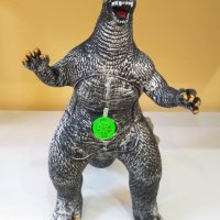 Фигура на Годзила от филма: Годзила срещу Конг (Godzilla vs. Kong), снимка 3 - Други - 42640408