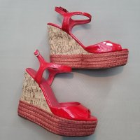 Червени сандали на платформа , снимка 10 - Сандали - 42273848