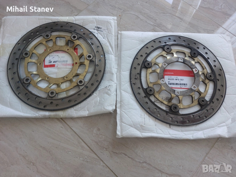 Дискове свалени от Honda Hornet 2009г, снимка 1