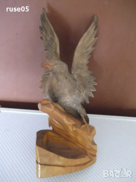 Фигура дървена "Орел кацнал върху скала" резбована, снимка 1