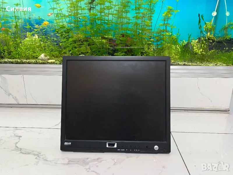 Монитор Pelco PMCL419HB , снимка 1