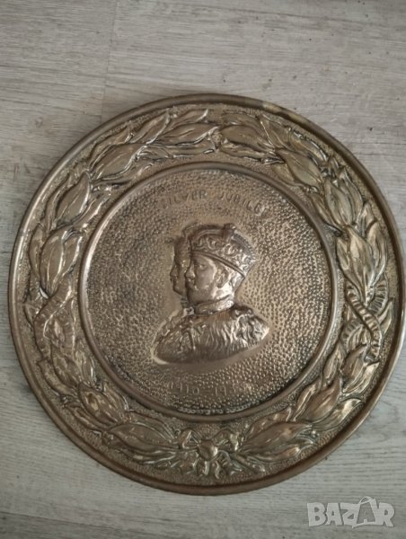 Декоративна чиния за стена, снимка 1