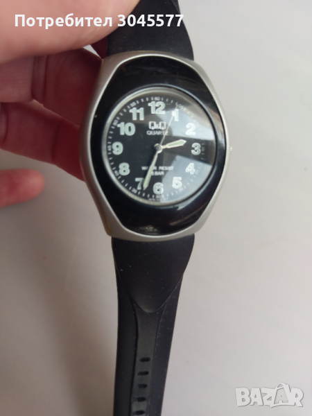 Часовник ръчен с фосфорни стрелки и цифри, снимка 1