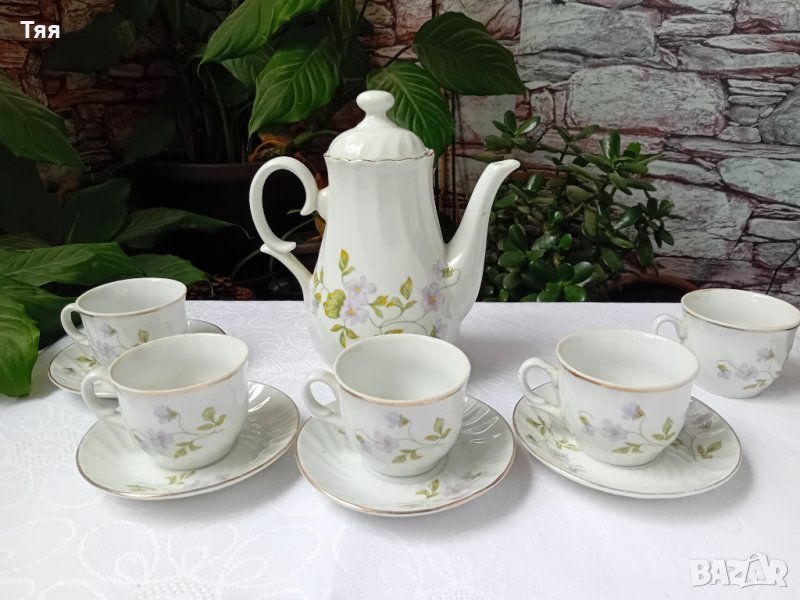 Порцеланов сервиз за кафе с теменужки , снимка 1