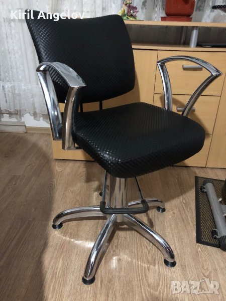 Висок клас фризьорски стол с висока крачна хидравлика, снимка 1