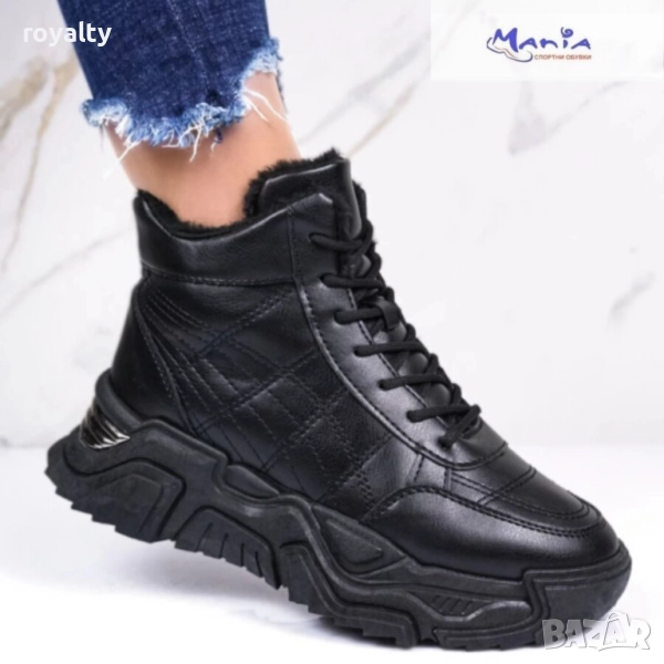 Дамски топли боти с връзки, снимка 1