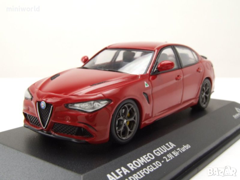Alfa Romeo Giulia Quadrifoglio 2019 - мащаб 1:43 на Solido моделът е нов в PVC дисплей-кейс, снимка 1
