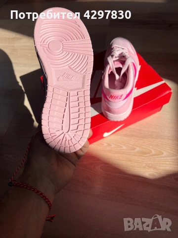 Розови маратонки Nike Dunk Low № 34 Нови, снимка 5 - Детски маратонки - 47955398
