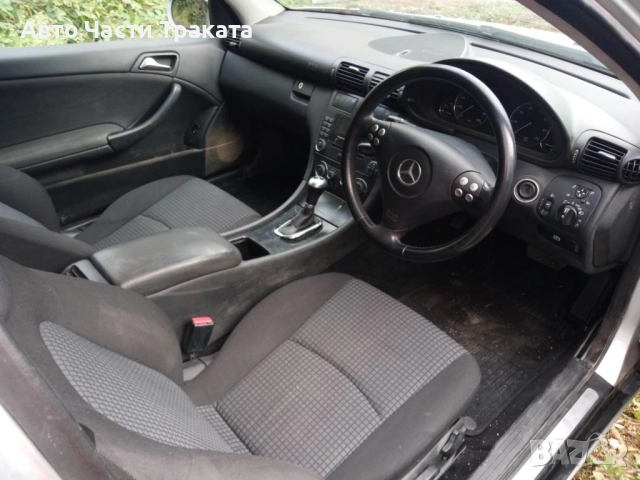 Mercedes C 200 kompresor На части., снимка 5 - Автомобили и джипове - 52381251