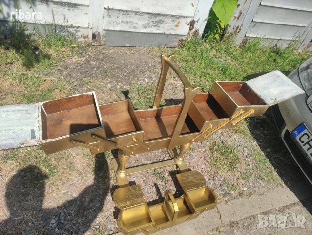 Старинна стара тоалетка, снимка 2 - Антикварни и старинни предмети - 50592944