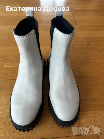 Бели кожени боти Clark’s, снимка 4 - Дамски боти - 53587999