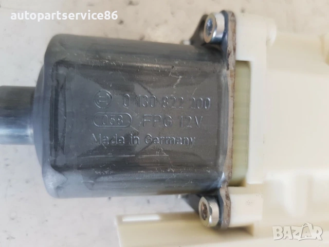 Мотор за заден десен прозорец врата за Peugeot 407 2.2 (2006) 0130822200, 9646595580, снимка 2 - Части - 53737324