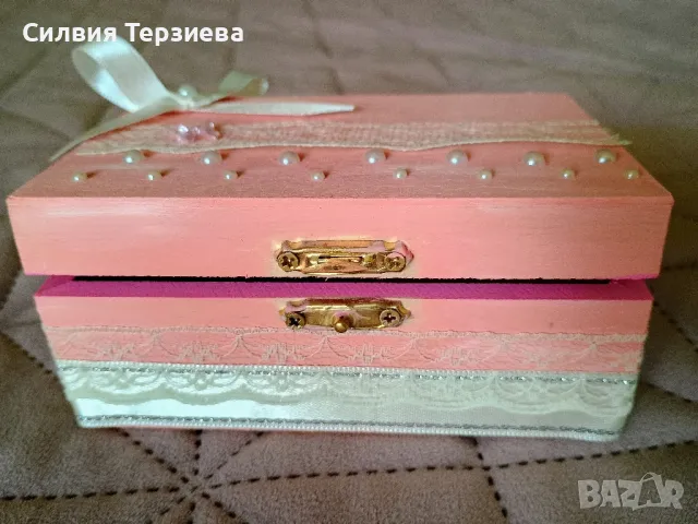 Подарък за абитуриентски бал - Ръчно изработена дървена кутия, снимка 1