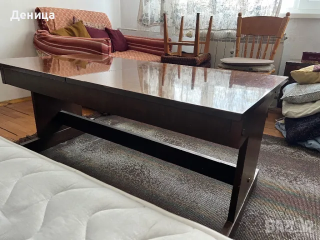 Дървена холна маса, снимка 1