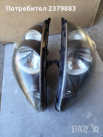 Фарове и огледала от Honda jazz , снимка 2 - Части - 51549600