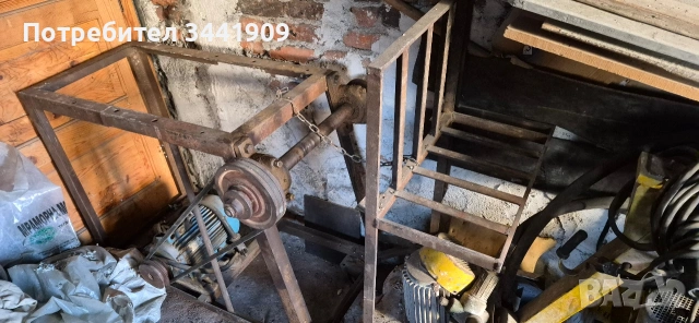 Подвижен циркуляр за рязане на дърва