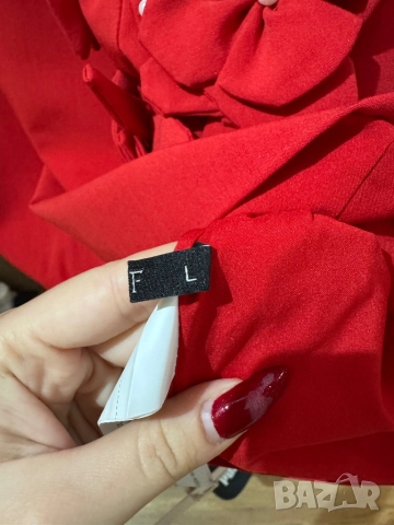 Дамска рокля с 3Д цветя , снимка 3 - Рокли - 52935145