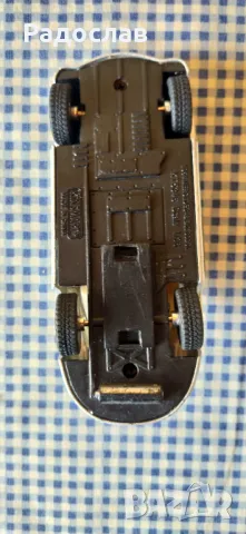 Kinsmart инерционна количка Mercedes , снимка 6 - Колекции - 47446357