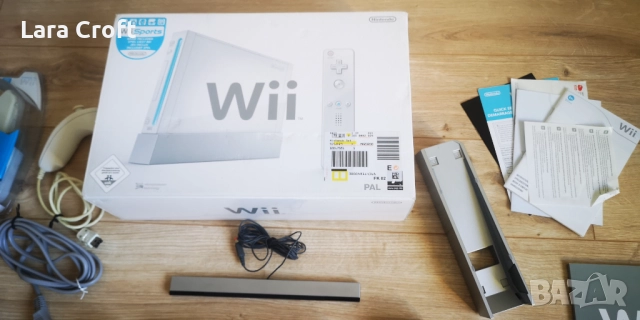 Nintendo Wii пълен комплект с кутия два контролера и игра , снимка 5 - Nintendo конзоли - 52802529