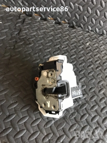 Заключващ механизъм за предна дясна врата за Peugeot Bipper (2005-2012) 1354706080, снимка 2 - Части - 53781161