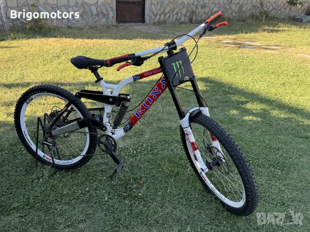 Downhill bike Kona 26” MTB