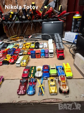 Продават се бирени камиончета и метални колички , снимка 8 - Колекции - 53436328