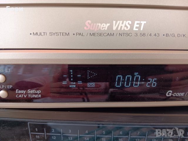 JVC S-VHS HR-S5600AM Super-VHS, снимка 2 - Плейъри, домашно кино, прожектори - 42678344