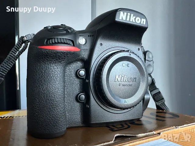 Тяло Nikon D810 на 24255 кадъра (пълен комплект, като нов), снимка 2 - Фотоапарати - 48297817