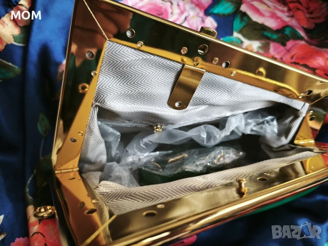 Дамска чанта , снимка 4 - Чанти - 50836247