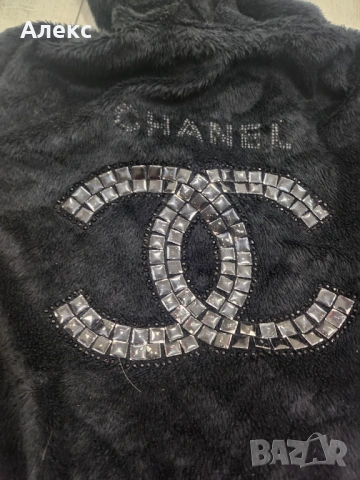 Дамско пухесто горнище Шанел, снимка 5 - Спортни екипи - 53711318