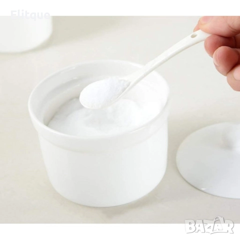 Порцеланова купичка с капак и лъжичка